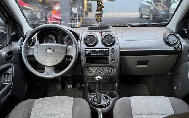imagem-https://www.socarrao.com.br/sc-vehicle-images-prod/3851728/1789504423086-14837d816ffd4b0db0d42dcfe5bf14cb_1789472308333.jpg