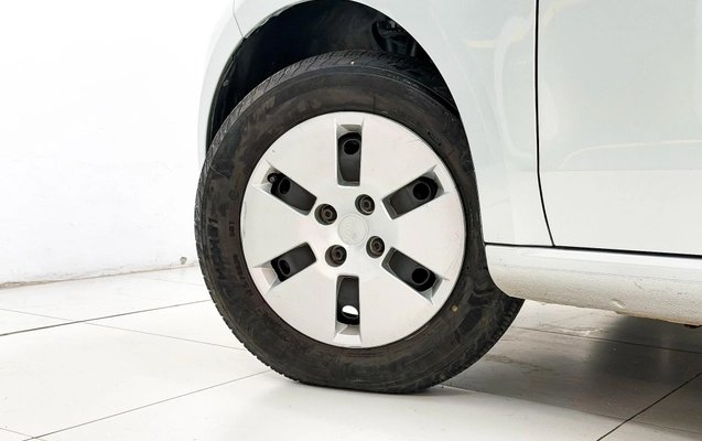 imagem-https://www.socarrao.com.br/sc-vehicle-images-prod/3851734/1789504430373-07bfd136eca94cc09bae7f603716ef2e_1789504417473.jpg