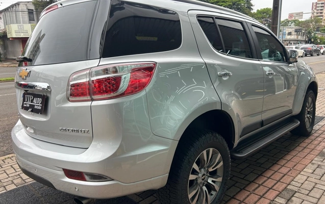 imagem-https://www.socarrao.com.br/sc-vehicle-images-prod/3851950/1789504643395-14_053319.jpg