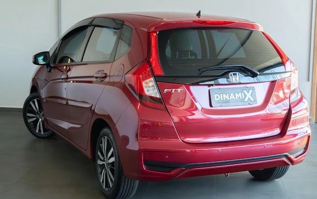 imagem-https://www.socarrao.com.br/sc-vehicle-images-prod/3852138/1791401885572-8471020_9_B_0ff7dd1120.jpeg