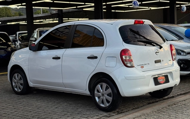 imagem-https://www.socarrao.com.br/sc-vehicle-images-prod/3852287/1789505189771-74bc4ce87df34f3c9832c1a142a0df3b_1789490841833.jpg
