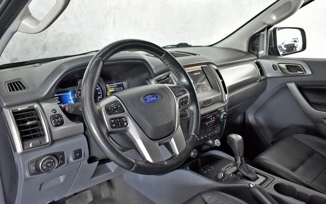 imagem-https://www.socarrao.com.br/sc-vehicle-images-prod/3852648/1789565676269-8443820_8_B_959fe2220e.jpeg
