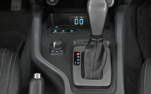imagem-https://www.socarrao.com.br/sc-vehicle-images-prod/3852648/1789565676270-8443820_9_B_81538f69fd.jpeg