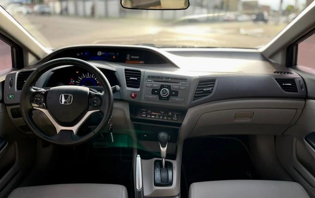 imagem-https://www.socarrao.com.br/sc-vehicle-images-prod/3852741/1789506598615-8480404_9_B_902cb964c5.jpeg