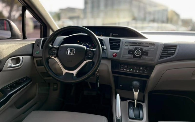 imagem-https://www.socarrao.com.br/sc-vehicle-images-prod/3852741/1789506598621-8480404_4_B_5db6f59ec6.jpeg