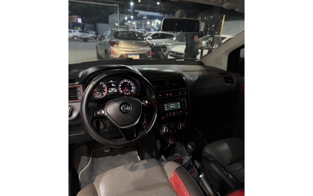 imagem-https://www.socarrao.com.br/sc-vehicle-images-prod/3853062/1789507094488-1_061657.jpg