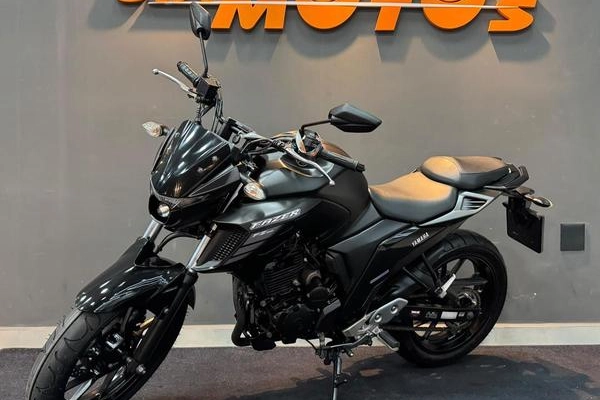 imagem-https://www.socarrao.com.br/sc-vehicle-images-prod/3853178/1789507344845-8480510_1_B_c10fedffd5.jpeg
