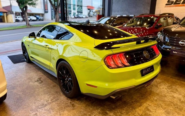 imagem-https://www.socarrao.com.br/sc-vehicle-images-prod/3853336/1789562394738-8480541_11_B_2b838cc3da.jpeg