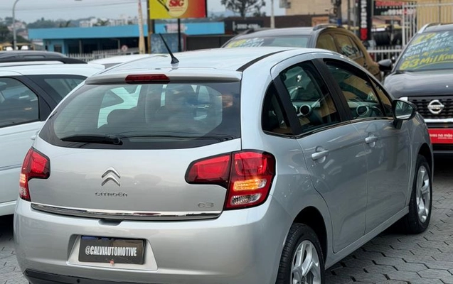 imagem-https://www.socarrao.com.br/sc-vehicle-images-prod/3853430/1789507897029-69436aa9b87ab8583.jpg