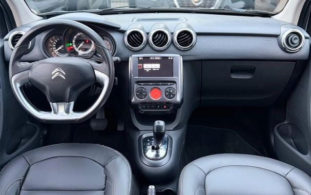 imagem-https://www.socarrao.com.br/sc-vehicle-images-prod/3853430/1789507897035-69436aa9b86ee4a39.jpg