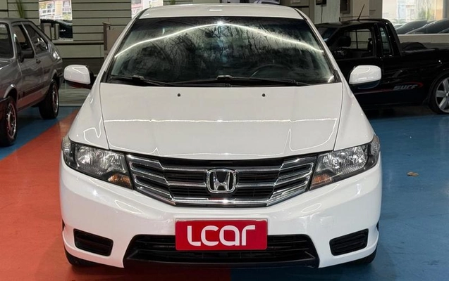 imagem-https://www.socarrao.com.br/sc-vehicle-images-prod/3853439/1789508203467-8476345_1_B_fb268100fa.jpeg