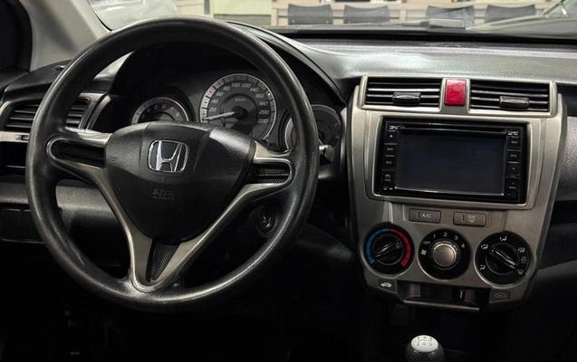 imagem-https://www.socarrao.com.br/sc-vehicle-images-prod/3853439/1789508203473-8476345_5_B_5bb512fa0d.jpeg