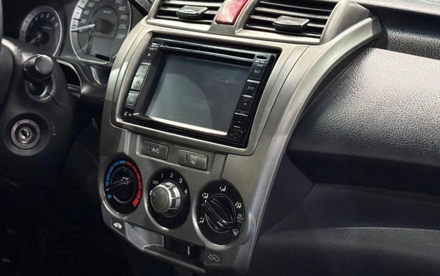 imagem-https://www.socarrao.com.br/sc-vehicle-images-prod/3853439/1789508203476-8476345_5_B_f76f717f30.jpeg