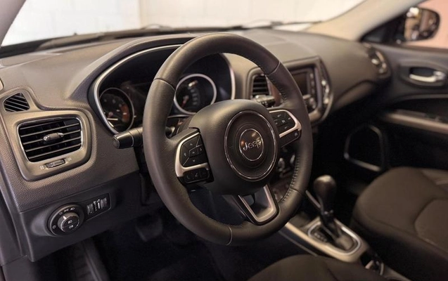 imagem-https://www.socarrao.com.br/sc-vehicle-images-prod/3853560/1789508426341-8480549_6_B_cb53bfec08.jpeg