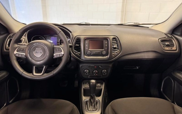 imagem-https://www.socarrao.com.br/sc-vehicle-images-prod/3853560/1789508426343-8480549_7_B_9b9c8de804.jpeg