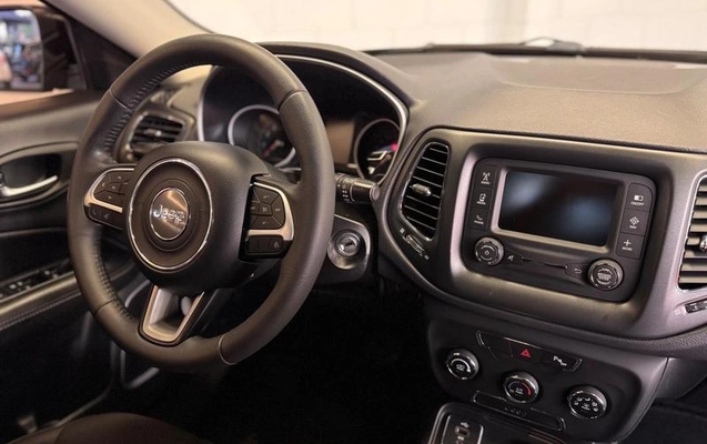 imagem-https://www.socarrao.com.br/sc-vehicle-images-prod/3853560/1789508426348-8480549_9_B_c6385c5392.jpeg