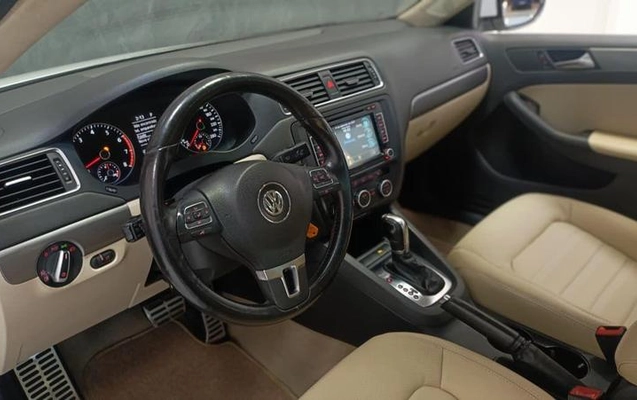 imagem-https://www.socarrao.com.br/sc-vehicle-images-prod/3853586/1789508715803-8345151_17_B_a22120ed27.jpeg