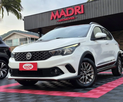 Fiat Argo TREKKING 1.3 8V Flex 2020 Branco — foto 1 de 3