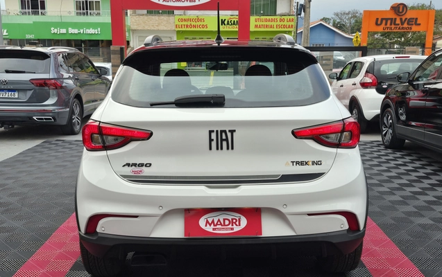 imagem-https://www.socarrao.com.br/sc-vehicle-images-prod/3853804/1789508724414-003_8949e0c45b86a7de7d92ef9b2a08f63f.jpg