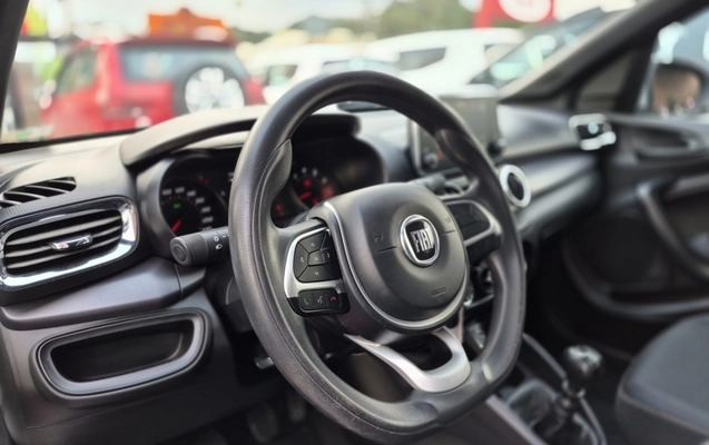 imagem-https://www.socarrao.com.br/sc-vehicle-images-prod/3853804/1789508724435-003_5638f76442204720ca7a9abe2b93bf1a.jpg