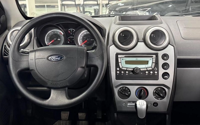 imagem-https://www.socarrao.com.br/sc-vehicle-images-prod/3853820/1789509093502-8479773_9_B_3b2cd1a85d.jpeg