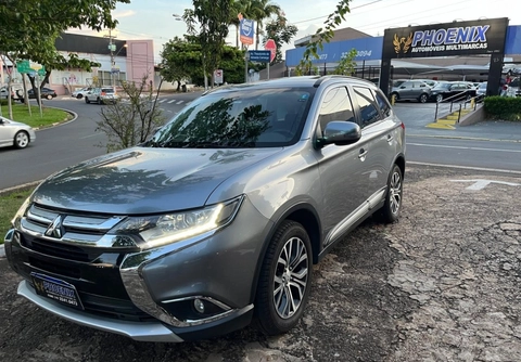 Mitsubishi OUTLANDER 2.0 16V 160cv Aut. 2016 Cinza — foto 1 de 3