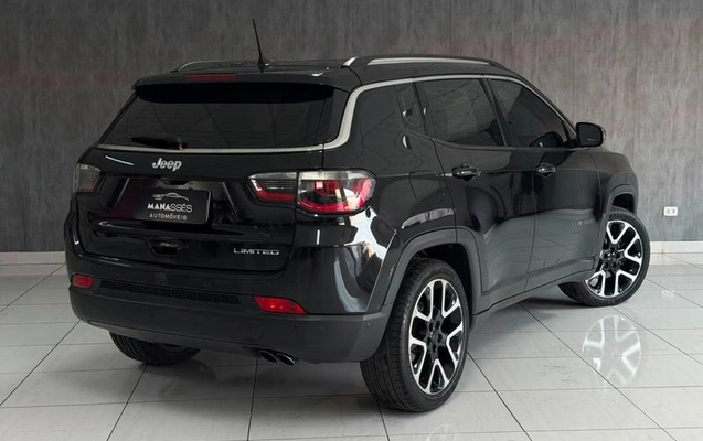 imagem-https://www.socarrao.com.br/sc-vehicle-images-prod/3854163/1790270420533-8322720_3_B_3b2aaaa0ab.jpeg
