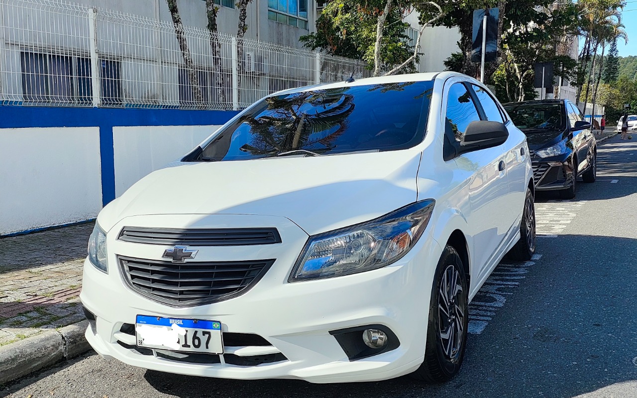 Chevrolet Onix 2019 Branco — foto 1 de 3