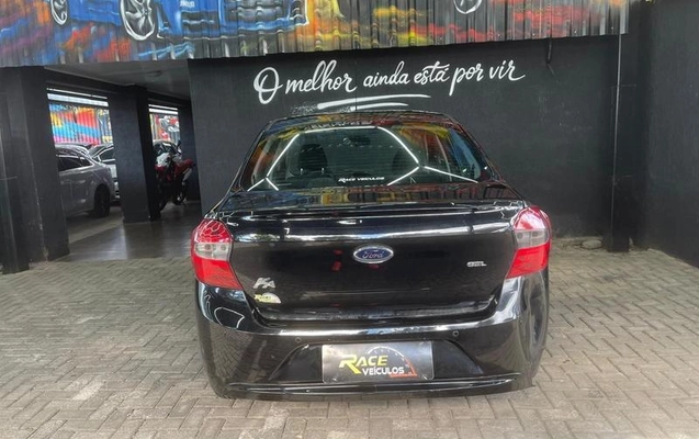 imagem-https://www.socarrao.com.br/sc-vehicle-images-prod/3856571/1789516920082-8470719_1_B_fcbc19a53c.jpeg