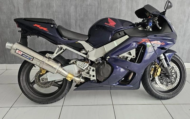 imagem-https://www.socarrao.com.br/sc-vehicle-images-prod/3856766/1790724009820-7981622_0_B_2b88b9a1a6.jpeg