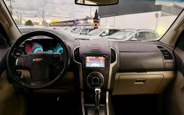 imagem-https://www.socarrao.com.br/sc-vehicle-images-prod/3857478/1789520316735-8480589_10_B_709d1f7a55.jpeg