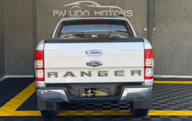 imagem-https://www.socarrao.com.br/sc-vehicle-images-prod/3857489/1789520454994-8480716_6_B_a37df09ec6.jpeg