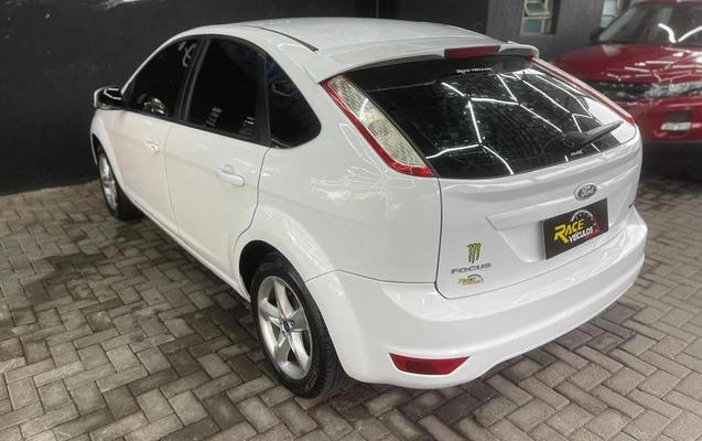 imagem-https://www.socarrao.com.br/sc-vehicle-images-prod/3858154/1789521550094-8470356_2_B_08a344c937.jpeg