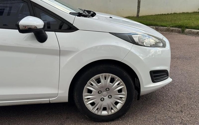 imagem-https://www.socarrao.com.br/sc-vehicle-images-prod/3858946/1789523968156-8480722_6_B_b8fa4c5348.jpeg