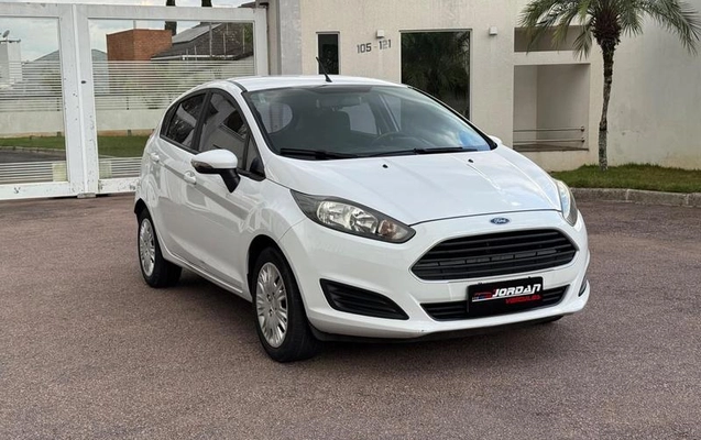 imagem-https://www.socarrao.com.br/sc-vehicle-images-prod/3858946/1789523968157-8480722_17_B_e1084bc387.jpeg