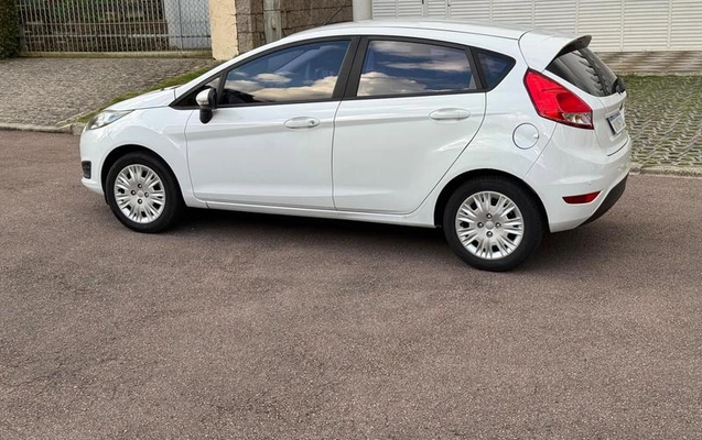 imagem-https://www.socarrao.com.br/sc-vehicle-images-prod/3858946/1789523968162-8480722_18_B_d1b157f61b.jpeg