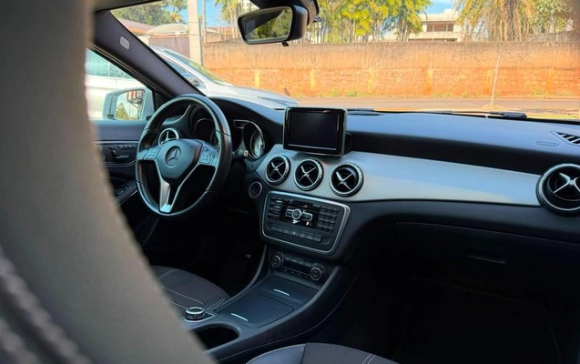 imagem-https://www.socarrao.com.br/sc-vehicle-images-prod/3870997/1789558569524-8341187_4_B_820980715e.jpeg