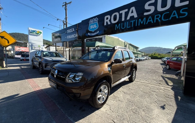 imagem-https://www.socarrao.com.br/sc-vehicle-images-prod/3871051/1789558900570-003_715abeb0fafa04921e975bb39f9388b2.jpeg