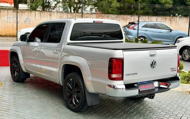 imagem-https://www.socarrao.com.br/sc-vehicle-images-prod/3871385/1789559381243-9_084924.jpg