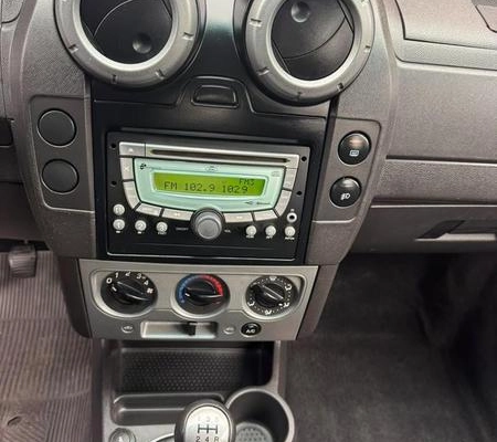 imagem-https://www.socarrao.com.br/sc-vehicle-images-prod/3871784/1789560134276-8474655_10_B_4f953ad756.jpeg