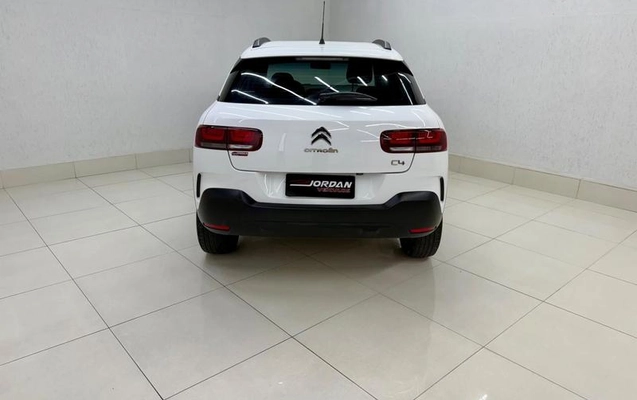imagem-https://www.socarrao.com.br/sc-vehicle-images-prod/3871910/1789560500708-8382452_7_B_593b105d19.jpeg