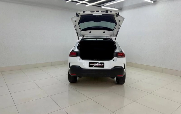 imagem-https://www.socarrao.com.br/sc-vehicle-images-prod/3871910/1789560500714-8382452_10_B_397bd2e417.jpeg