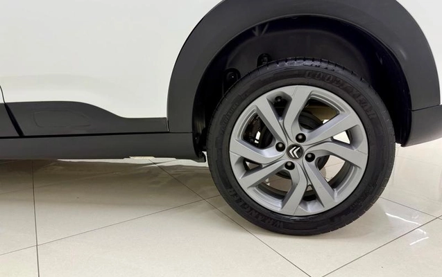 imagem-https://www.socarrao.com.br/sc-vehicle-images-prod/3871910/1789560500716-8382452_11_B_7b2788e9ca.jpeg