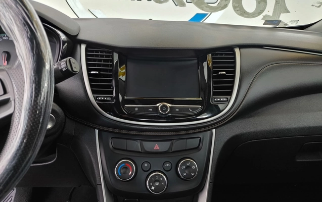 imagem-https://www.socarrao.com.br/sc-vehicle-images-prod/3872259/1789561067237-3_054628.jpg