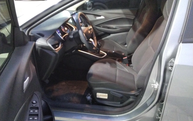 imagem-https://www.socarrao.com.br/sc-vehicle-images-prod/3872274/1789561157536-4_063917.jpg