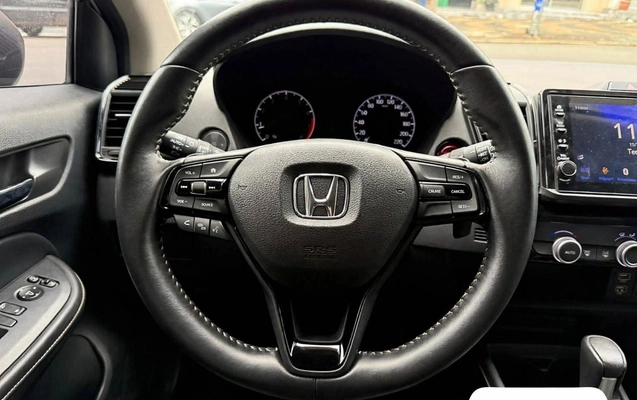 imagem-https://www.socarrao.com.br/sc-vehicle-images-prod/3872371/1789561387596-bcae4e90-7770-4909-902a-722511799cab.jpg