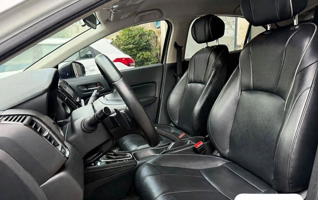 imagem-https://www.socarrao.com.br/sc-vehicle-images-prod/3872371/1789561387601-b7b93201-61f9-4f9a-8c7f-f90b6b7782b5.jpg