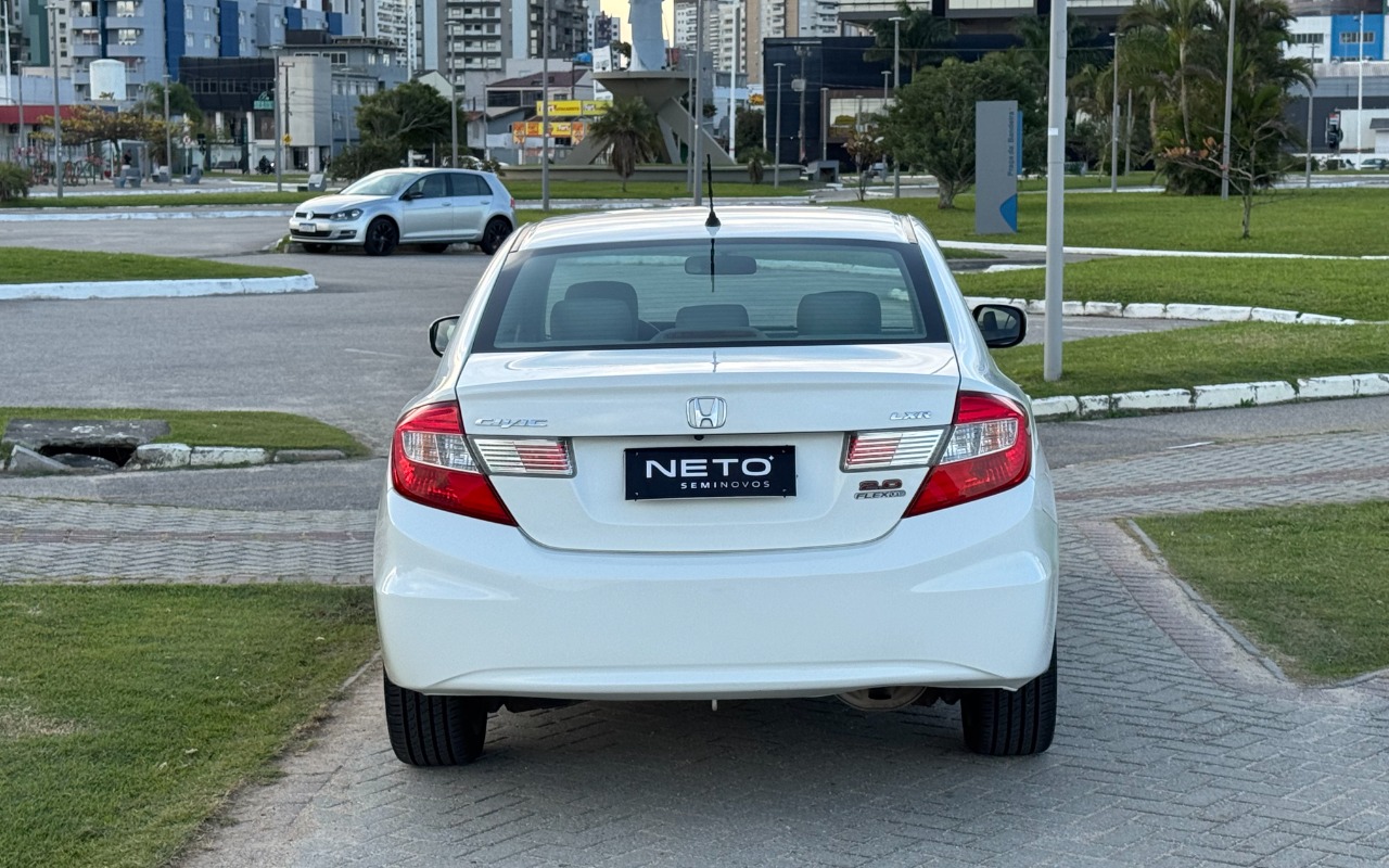 imagem-https://www.socarrao.com.br/sc-vehicle-images-prod/3872415/1789561452851-SU1HXzk4MTEuanBn.jpg