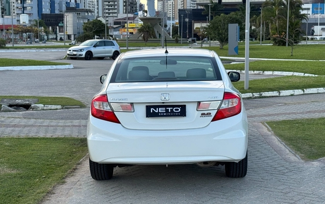 imagem-https://www.socarrao.com.br/sc-vehicle-images-prod/3872415/1789561452851-SU1HXzk4MTEuanBn.jpg
