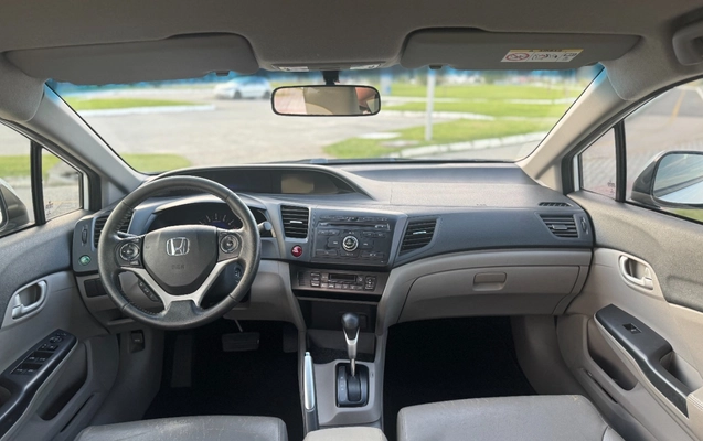 imagem-https://www.socarrao.com.br/sc-vehicle-images-prod/3872415/1789561453623-SU1HXzk4MjMuanBn.jpg